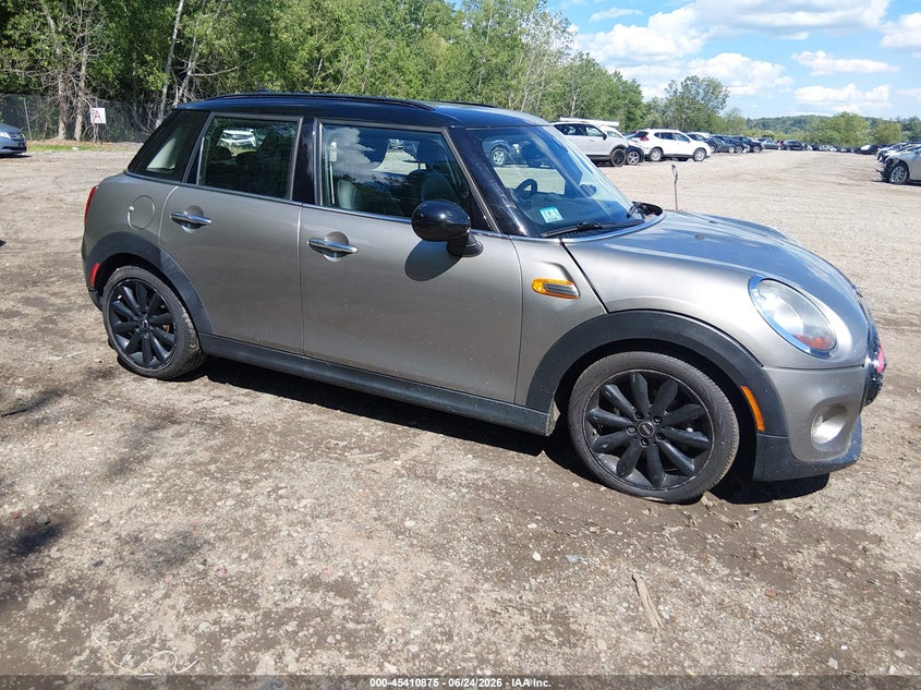 2017 Mini Hard top VIN WMWXU1C55H2E18389 IAAI salvage auction — FRONT END, Wait Title, sold $2,300 on 2026-09-19 (photo 1)