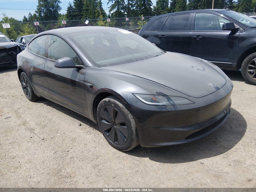 2025 Tesla Model 3 VIN 5YJ3E1EA9SF013260 IAAI salvage auction — SIDE, Wait Title, sold $13,900 on 2026-08-02 (photo 1)
