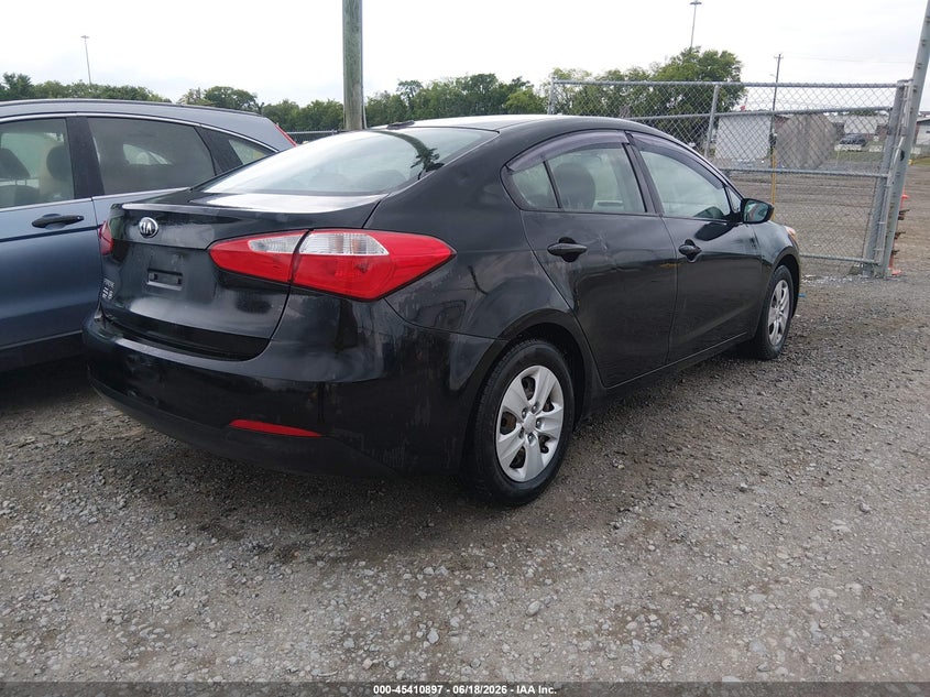 2016 Kia Forte VIN KNAFK4A62G5584300 IAAI salvage auction — REAR END, Clear (Tennessee), sold $1,550 on 2026-07-16 (photo 4)