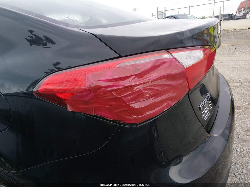 2016 Kia Forte VIN KNAFK4A62G5584300 IAAI salvage auction — REAR END, Clear (Tennessee), sold $1,550 on 2026-07-16 (photo 6)