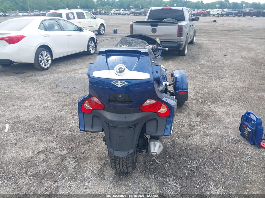 2011 Can-am Spyder roadster VIN 2BXJBKC19BV001520 IAAI salvage auction — FRONT END, Salvage - Greater Than 75% (Maryland), sold $1,550 on 2026-07-21 (photo 6)