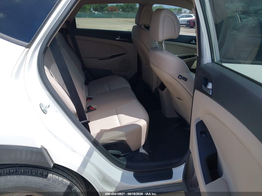 2017 Hyundai Tucson VIN KM8J33A21HU469076 IAAI salvage auction — NORMAL WEAR, Original (Texas), sold $2,600 on 2026-07-13 (photo 8)