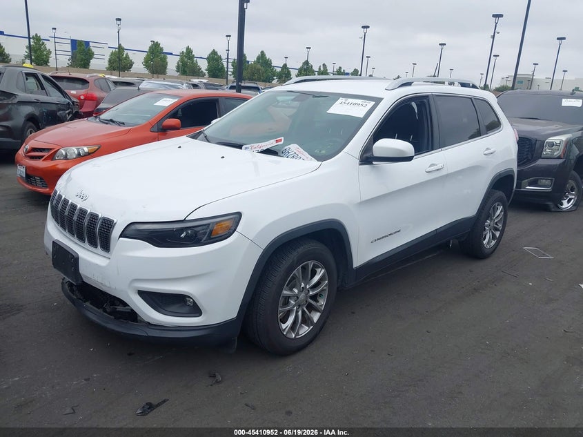 2019 Jeep Cherokee VIN 1C4PJLLB3KD240522 IAAI salvage auction — FRONT & REAR, Salvage Title, sold $1,900 on 2026-07-24 (photo 2)