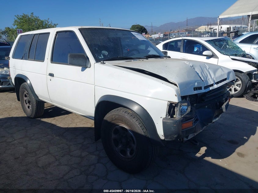 1995 Nissan Pathfinder VIN JN8HD17S2SW077218 IAAI salvage auction — FRONT END, Salvage (California), sold $225 on 2026-07-08 (photo 1)