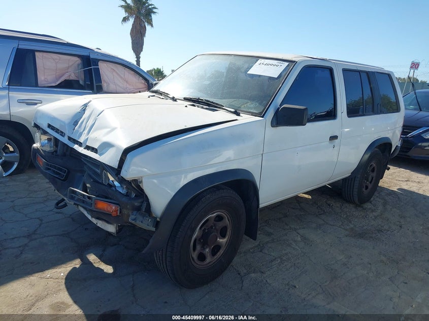 1995 Nissan Pathfinder VIN JN8HD17S2SW077218 IAAI salvage auction — FRONT END, Salvage (California), sold $225 on 2026-07-08 (photo 2)