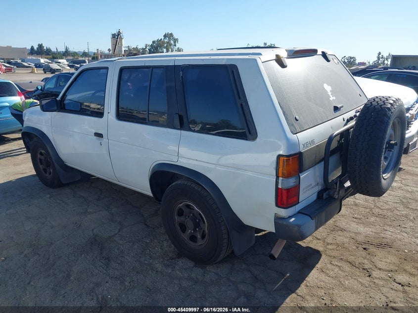 1995 Nissan Pathfinder VIN JN8HD17S2SW077218 IAAI salvage auction — FRONT END, Salvage (California), sold $225 on 2026-07-08 (photo 3)