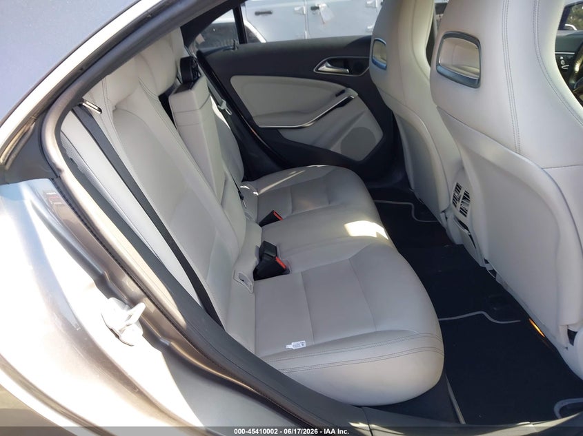 2017 Mercedes-benz Cla-klasse VIN WDDSJ4EB3HN432092 IAAI salvage auction — RIGHT SIDE, Salvage (California), sold $2,750 on 2026-07-28 (photo 8)