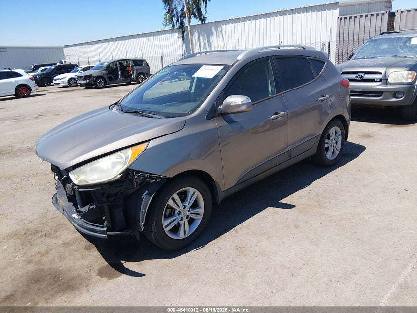 2012 Hyundai Tucson VIN KM8JU3AC6CU364371 IAAI salvage auction — FRONT END, Salvage (California), sold $2,100 on 2026-07-06 (photo 2)