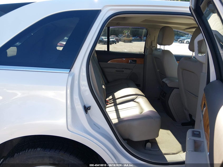 2013 Lincoln Mkx VIN 2LMDJ6JK2DBL25111 IAAI salvage auction — HAIL, Salvage (Kansas), sold $2,700 on 2026-07-09 (photo 8)
