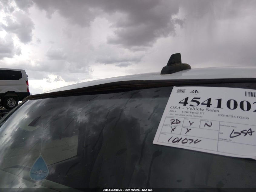 2019 Chevrolet Express 2500 VIN 1GAWGEFG9K1283480 IAAI salvage auction — NORMAL WEAR, Sf97 (Arizona), sold $8,950 on 2026-08-25 (photo 6)