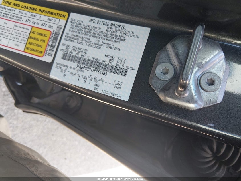 2018 Ford Fusion VIN 3FA6P0UU1JR254469 IAAI salvage auction — NORMAL WEAR, SF97 (Rhode Island), sold $9,950 on 2026-07-23 (photo 9)