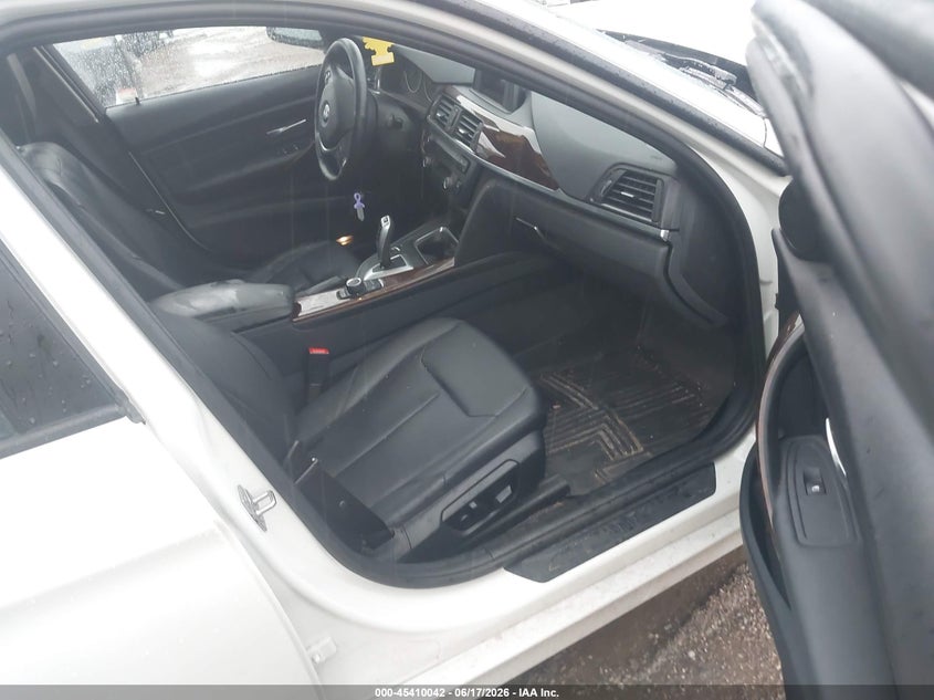 2014 BMW VIN WBA3D5C5XEKX98327 IAAI salvage auction — FRONT END, Salvage (Indiana), sold $550 on 2026-07-22 (photo 5)