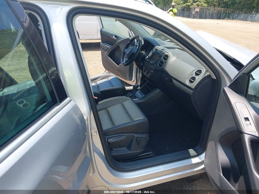 2013 Volkswagen Tiguan VIN WVGAV7AX6DW535052 IAAI salvage auction — FRONT END, Salvage (Virginia), sold $1,150 on 2026-07-09 (photo 5)