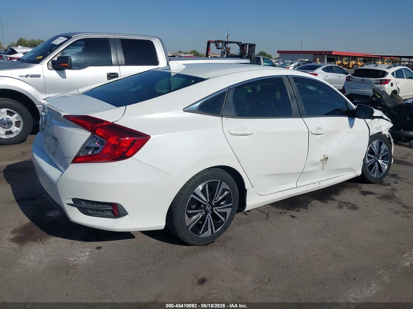 2018 Honda Civic VIN JHMFC1F35JX009826 IAAI salvage auction — RIGHT FRONT, Salvage Title, sold $4,050 on 2026-07-28 (photo 4)