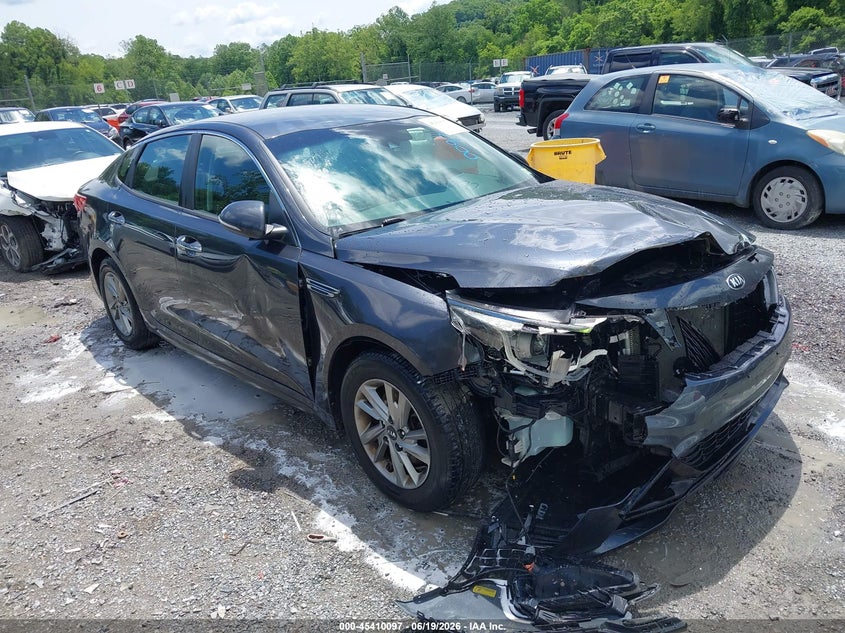 2019 Kia Optima VIN 5XXGT4L33KG281831 IAAI salvage auction — FRONT END, Salvage Title, sold $475 on 2026-07-28 (photo 1)