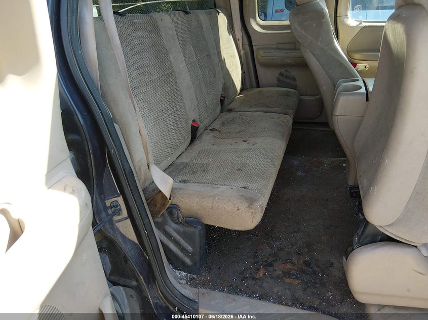 2001 Ford F-150 VIN 1FTRX17L91NC01960 IAAI salvage auction — NORMAL WEAR, Original (Texas), sold $125 on 2026-07-06 (photo 8)