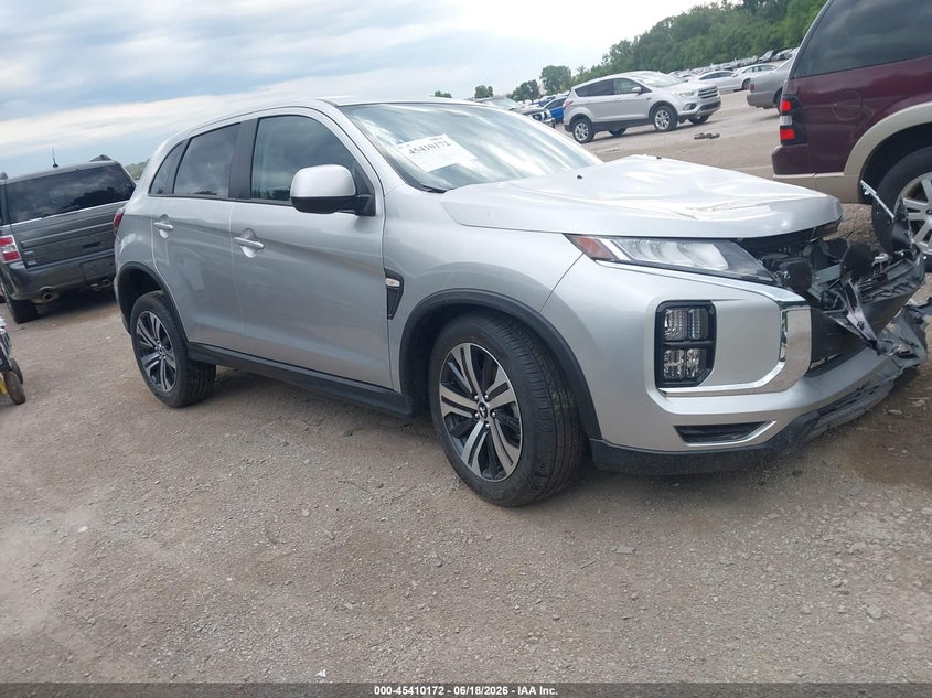 2026 Mitsubishi Outlander VIN JA4ARUAU0TU013955 IAAI salvage auction — FRONT END, Salvage Title, sold $1,300 on 2026-07-08 (photo 1)