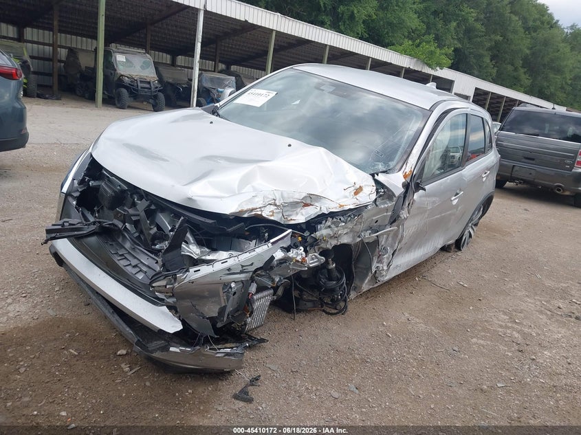 2026 Mitsubishi Outlander VIN JA4ARUAU0TU013955 IAAI salvage auction — FRONT END, Salvage Title, sold $1,300 on 2026-07-08 (photo 2)