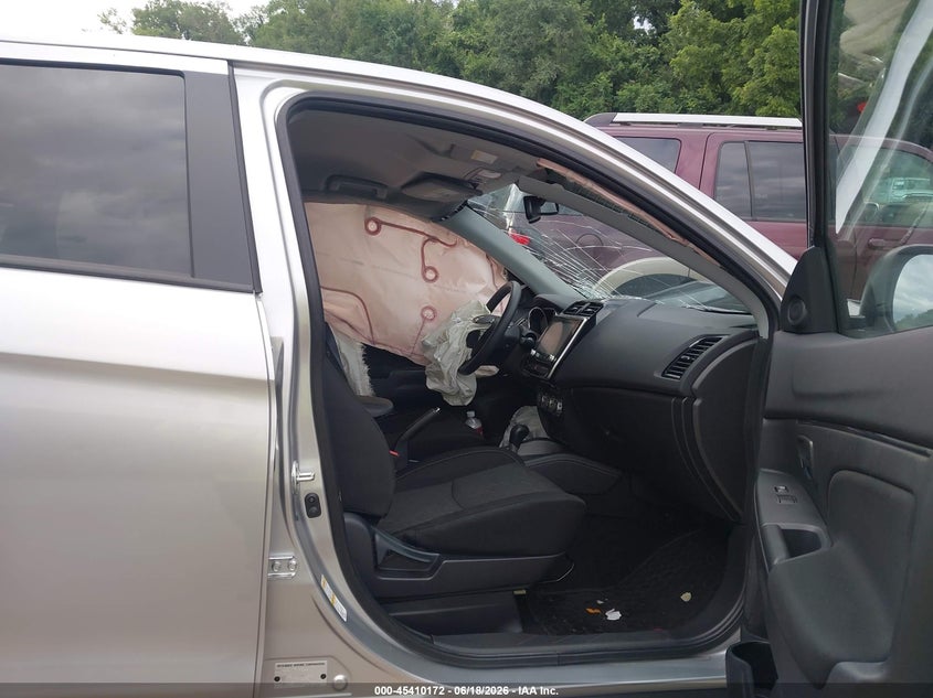 2026 Mitsubishi Outlander VIN JA4ARUAU0TU013955 IAAI salvage auction — FRONT END, Salvage Title, sold $1,300 on 2026-07-08 (photo 5)