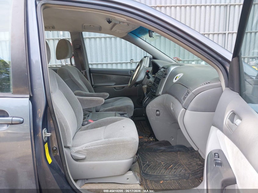 2009 Toyota Sienna VIN 5TDZK23C59S271164 IAAI salvage auction — FRONT & REAR, Clear (New Jersey), sold $800 on 2026-07-22 (photo 5)