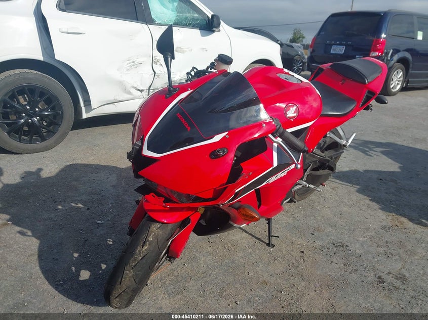 2017 Honda VIN JH2PC40H3HK300044 IAAI salvage auction — FRONT END, Salvage Title, sold $525 on 2026-07-30 (photo 2)