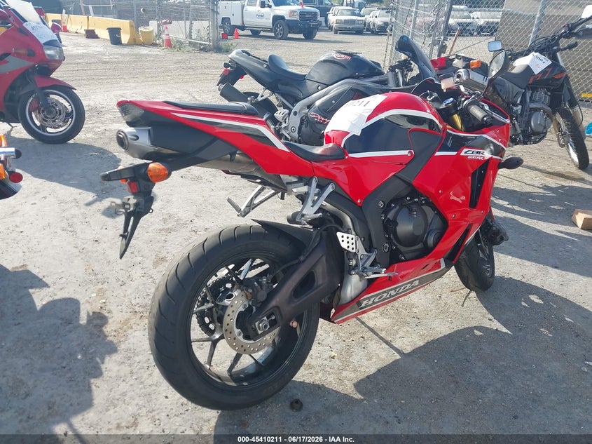 2017 Honda VIN JH2PC40H3HK300044 IAAI salvage auction — FRONT END, Salvage Title, sold $525 on 2026-07-30 (photo 4)