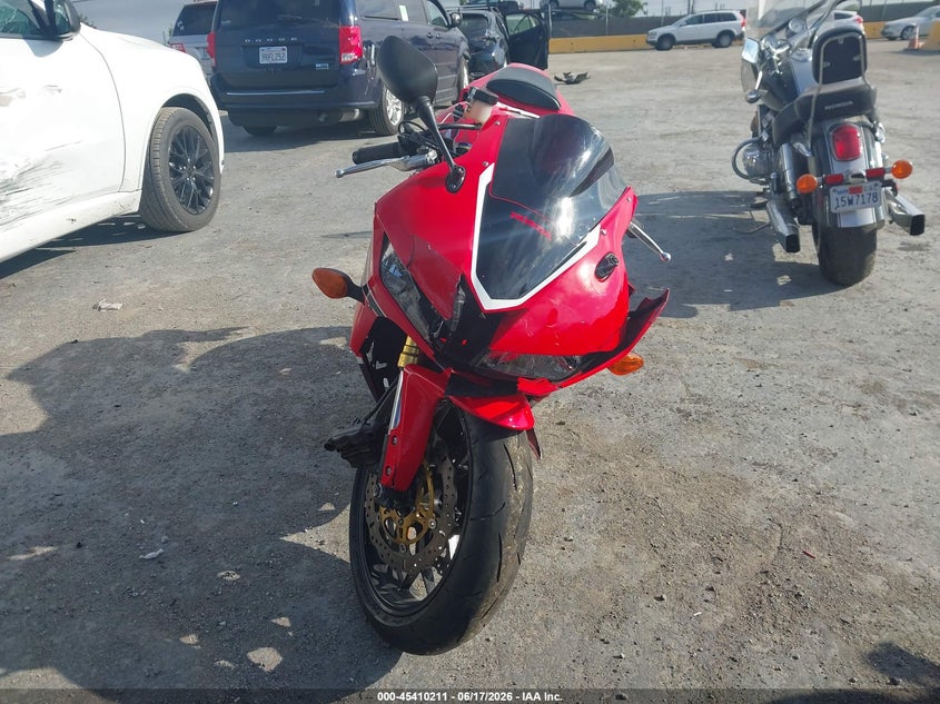 2017 Honda VIN JH2PC40H3HK300044 IAAI salvage auction — FRONT END, Salvage Title, sold $525 on 2026-07-30 (photo 5)