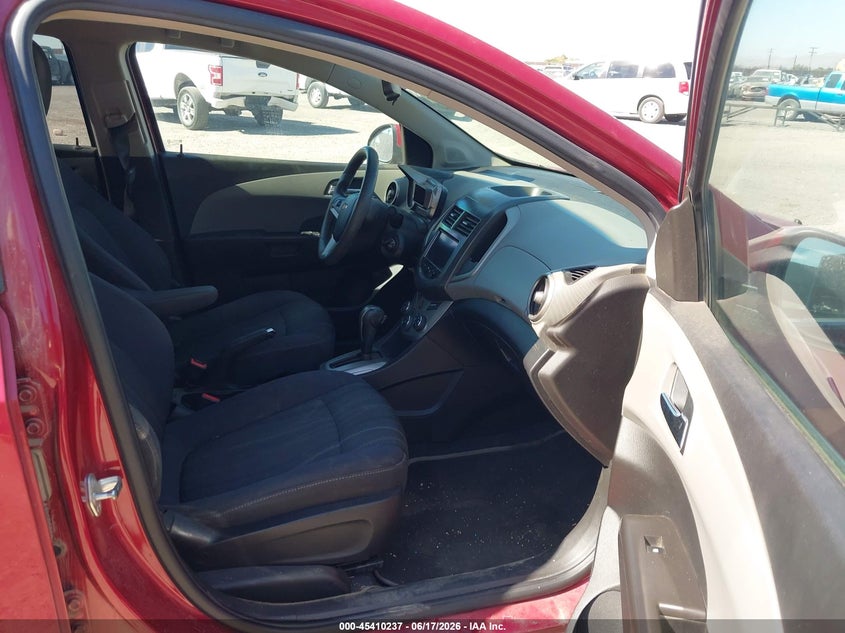 2014 Chevrolet SONIC VIN 1G1JC5SG3E4129149 IAAI salvage auction — NORMAL WEAR, Clear (California), sold $250 on 2026-07-09 (photo 5)