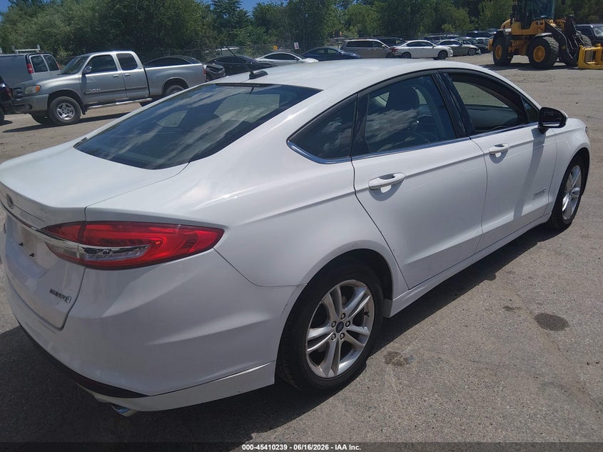 2018 Ford Fusion VIN 3FA6P0UU3JR281981 IAAI salvage auction — NORMAL WEAR, SF97 (Rhode Island), sold $9,700 on 2026-07-23 (photo 4)