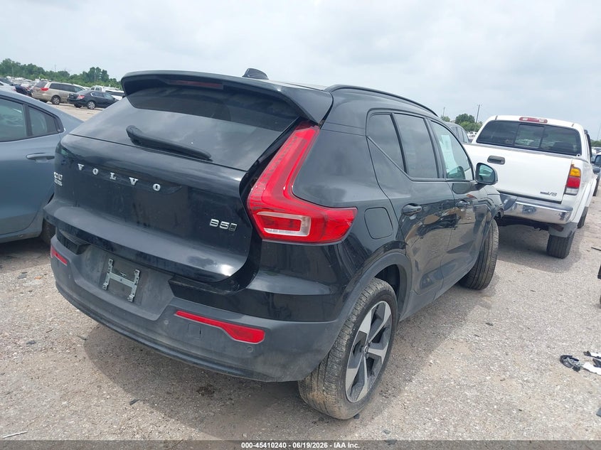2025 Volvo Xc40 VIN YV4L12UC7S2533705 IAAI salvage auction — FRONT END, Salvage (Texas), sold $9,450 on 2026-07-22 (photo 4)