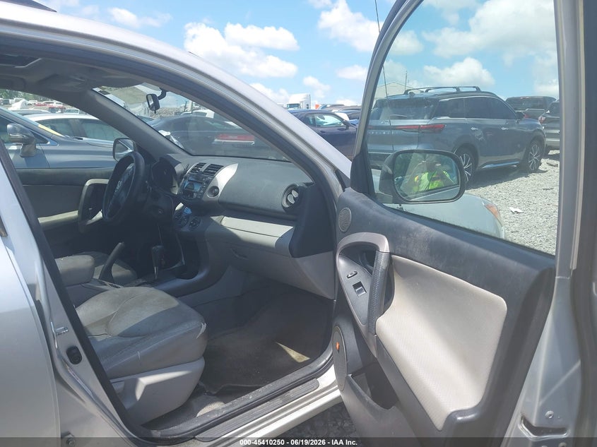 2008 Toyota Rav4 VIN JTMZD31V985086558 IAAI salvage auction — NORMAL WEAR, Clear (Tennessee), sold $1,500 on 2026-07-09 (photo 5)