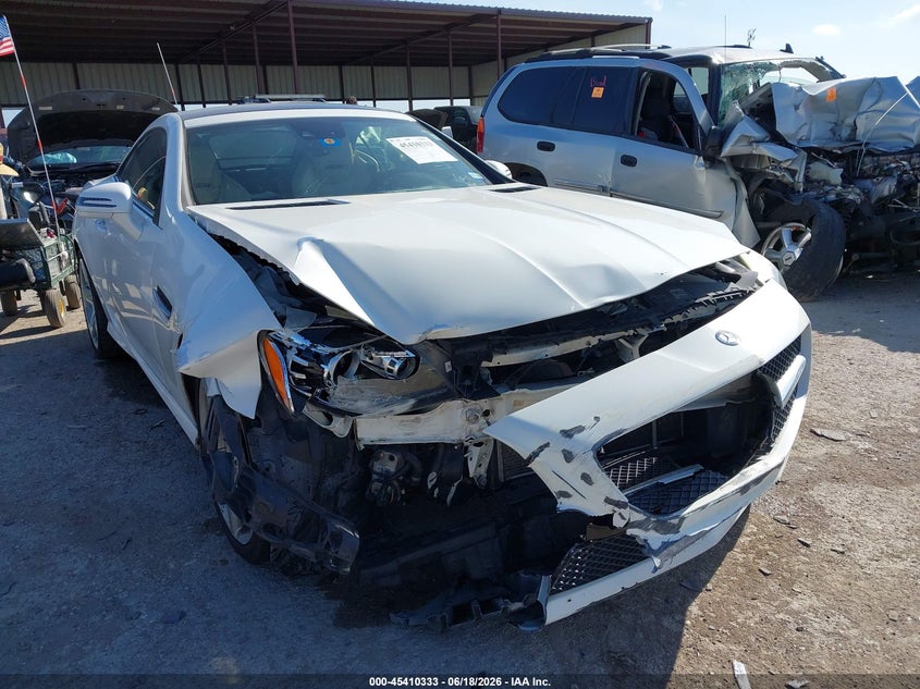 2014 Mercedes-benz Slk-klasse VIN WDDPK5HA1EF089946 IAAI salvage auction — FRONT END, Salvage (Texas), sold $2,150 on 2026-08-04 (photo 1)