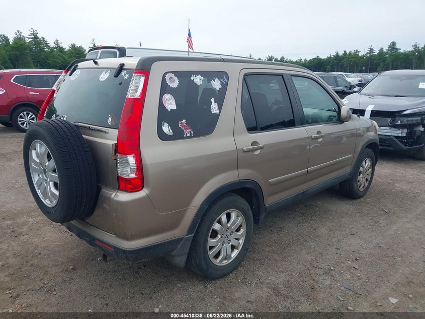2005 Honda Cr-v VIN SHSRD78955U322870 IAAI salvage auction — BIO HAZARD, Clear (Massachusetts), sold $900 on 2026-07-24 (photo 4)