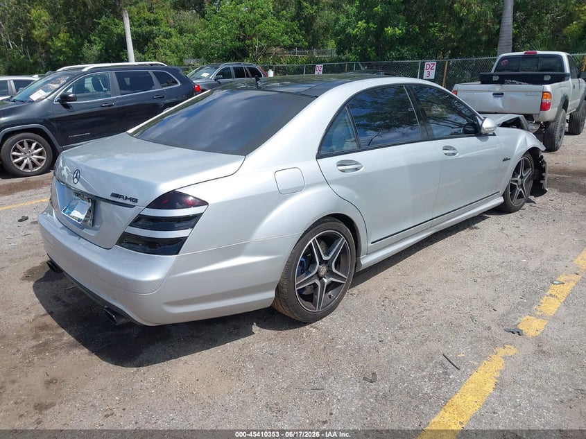 2008 Mercedes-benz S class VIN WDDNG77X68A189195 IAAI salvage auction — FRONT END, Rebuildable (Florida), sold $3,650 on 2026-07-29 (photo 4)