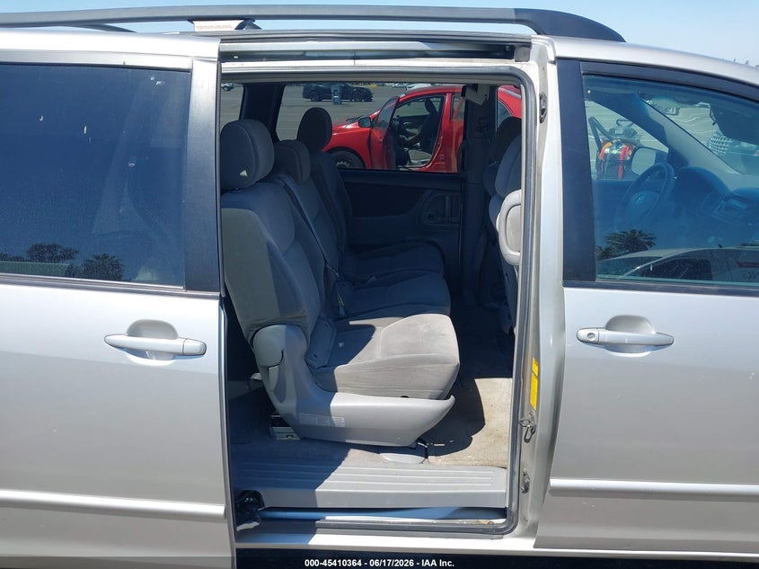 2005 Toyota Sienna VIN 5TDZA23CX5S367109 IAAI salvage auction — RIGHT FRONT, Salvage (California), sold $875 on 2026-07-07 (photo 8)