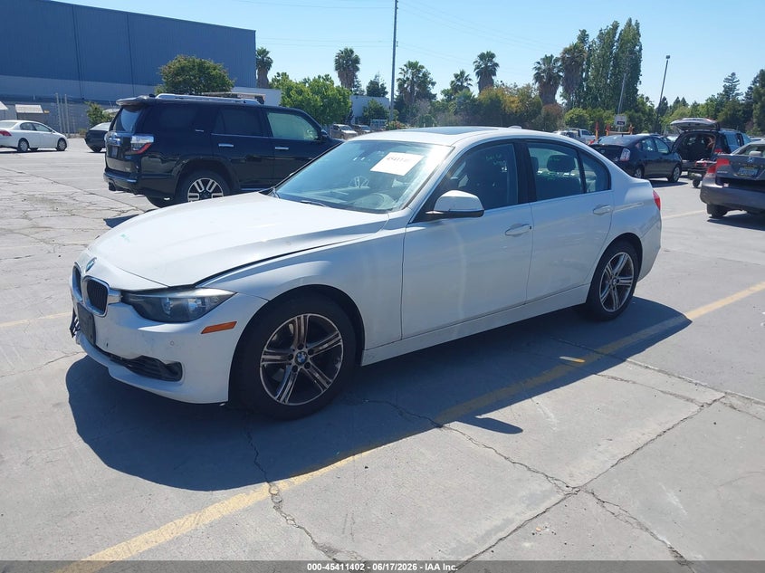 2015 BMW VIN WBA3C1C54FP852463 IAAI salvage auction — FRONT & REAR, Salvage Title, sold $2,150 on 2026-08-10 (photo 2)