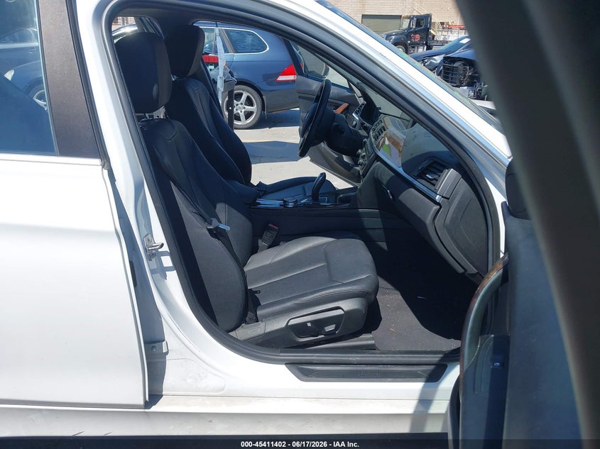 2015 BMW VIN WBA3C1C54FP852463 IAAI salvage auction — FRONT & REAR, Salvage Title, sold $2,150 on 2026-08-10 (photo 5)
