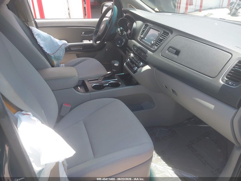 2021 Kia SEDONA VIN KNDMB5C1XM6665326 IAAI salvage auction — SIDE, Salvage (Arizona), sold $3,800 on 2026-07-08 (photo 5)