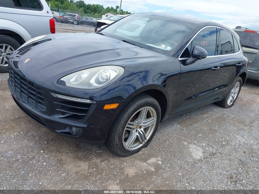 2016 Porsche Macan VIN WP1AB2A58GLB40227 IAAI salvage auction — VANDALISM, Salvage (Pennsylvania), sold $4,600 on 2026-07-08 (photo 2)