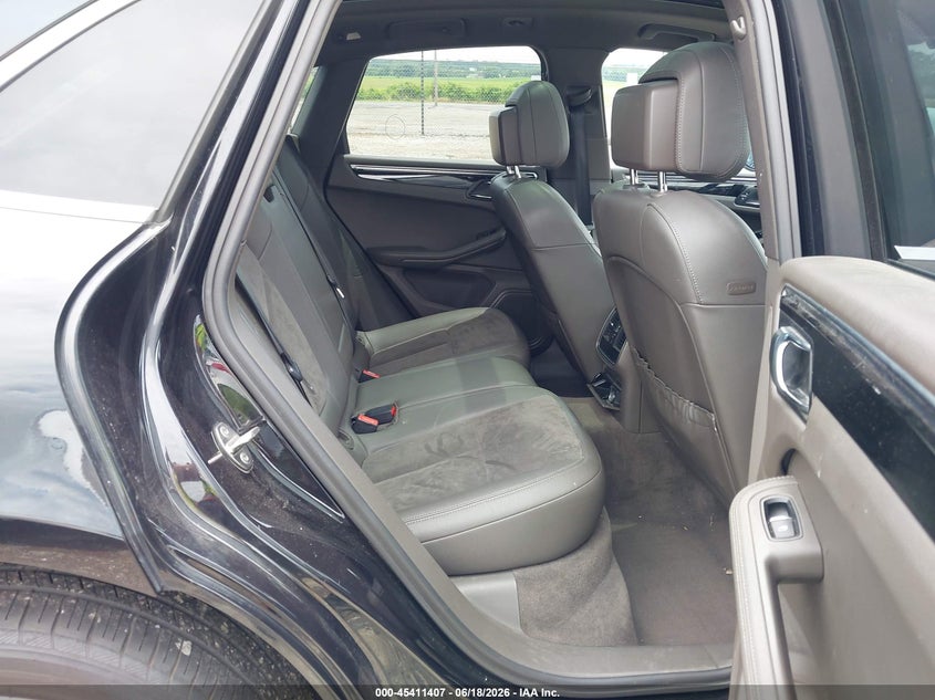 2016 Porsche Macan VIN WP1AB2A58GLB40227 IAAI salvage auction — VANDALISM, Salvage (Pennsylvania), sold $4,600 on 2026-07-08 (photo 8)
