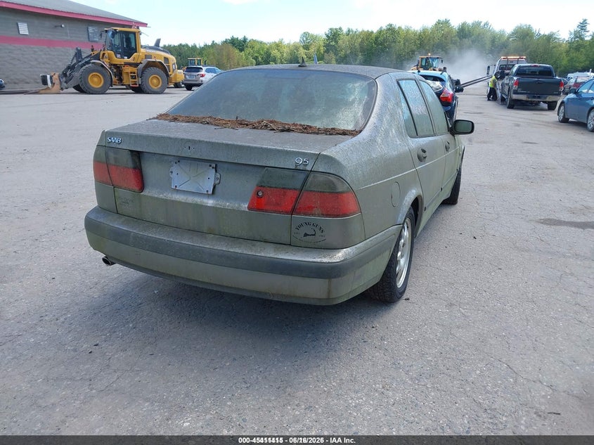 2001 Saab 9-5 VIN YS3ED48E713026542 IAAI salvage auction — BIO HAZARD, Salvage (Idaho), sold $275 on 2026-08-17 (photo 4)