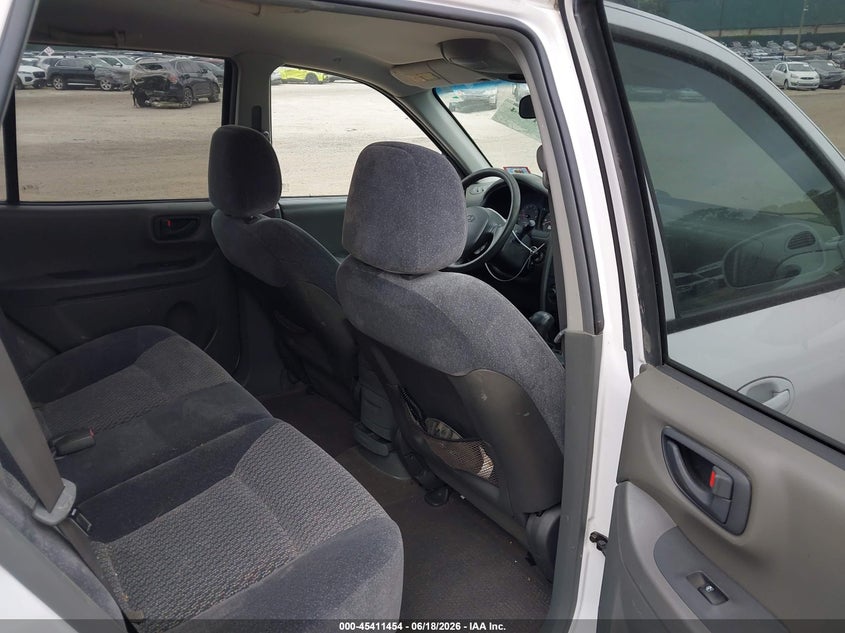 2002 Hyundai Santa fe VIN KM8SB12B92U169268 IAAI salvage auction — FRONT END, Mv-907A (New York), sold $450 on 2026-07-11 (photo 8)