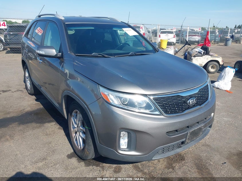 2014 Kia Sorento VIN 5XYKT3A60EG540289 IAAI salvage auction — RIGHT SIDE, Salvage (California), sold $1,450 on 2026-07-08 (photo 1)