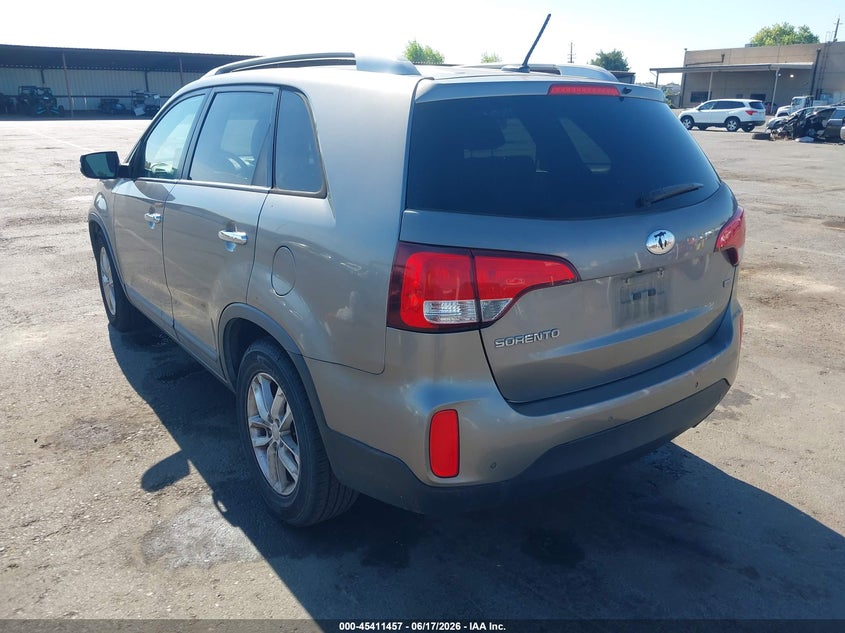 2014 Kia Sorento VIN 5XYKT3A60EG540289 IAAI salvage auction — RIGHT SIDE, Salvage (California), sold $1,450 on 2026-07-08 (photo 3)