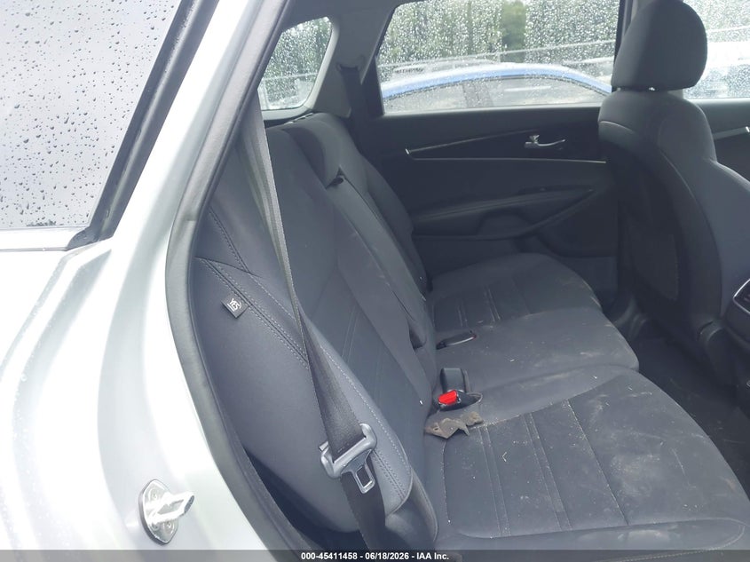 2019 Kia Sorento VIN 5XYPGDA34KG591344 IAAI salvage auction — FRONT END, Salvage Title, sold $2,250 on 2026-07-26 (photo 8)