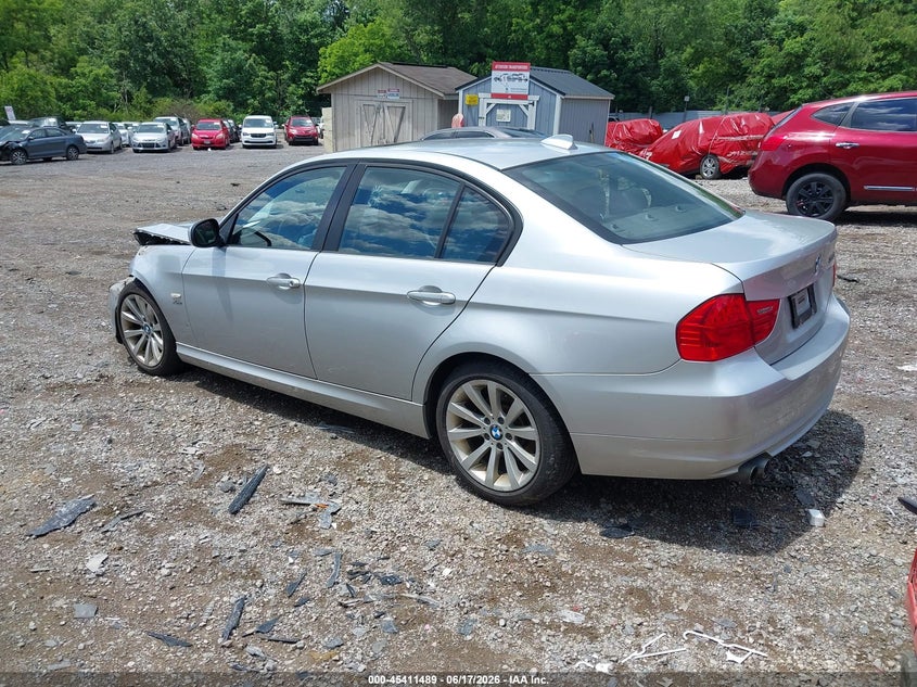 2011 BMW 3 series VIN WBAPK5G51BNN32190 IAAI salvage auction — FRONT END, Salvage (Pennsylvania), sold $200 on 2026-07-21 (photo 3)