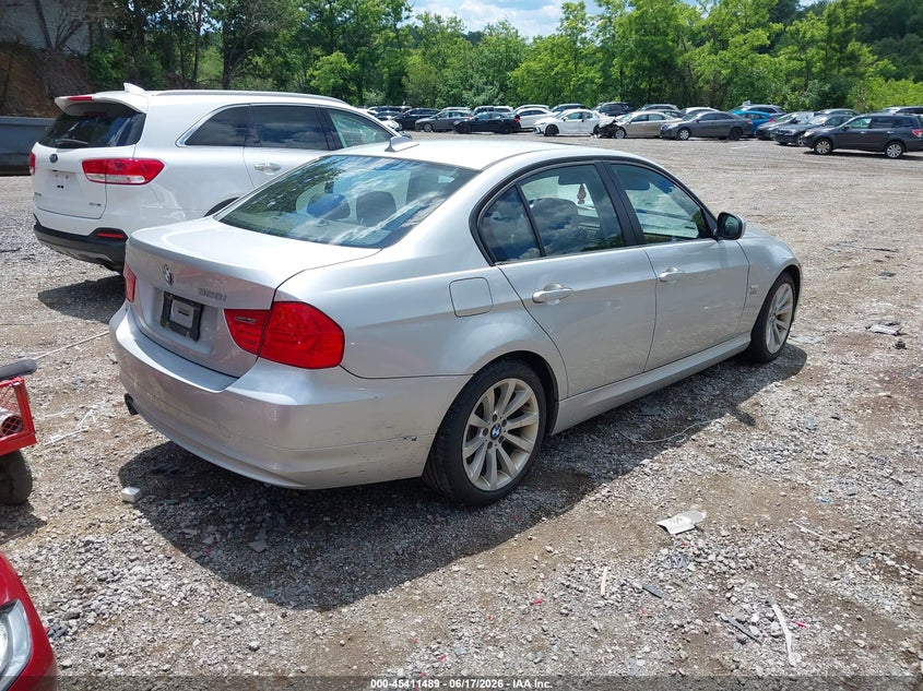 2011 BMW 3 series VIN WBAPK5G51BNN32190 IAAI salvage auction — FRONT END, Salvage (Pennsylvania), sold $200 on 2026-07-21 (photo 4)
