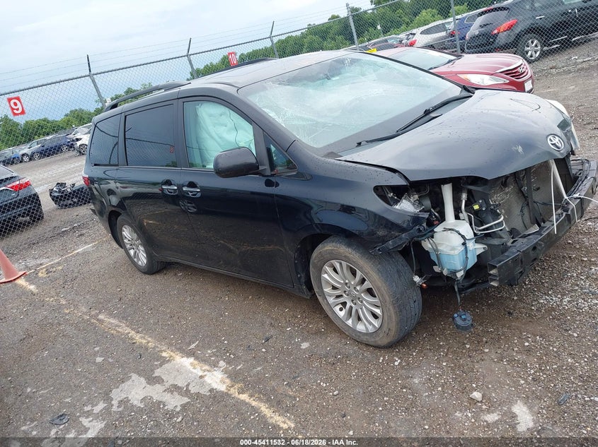 2016 Toyota Sienna VIN 5TDYK3DC2GS710544 IAAI salvage auction — FRONT END, Salvage (Idaho), sold $825 on 2026-07-20 (photo 1)