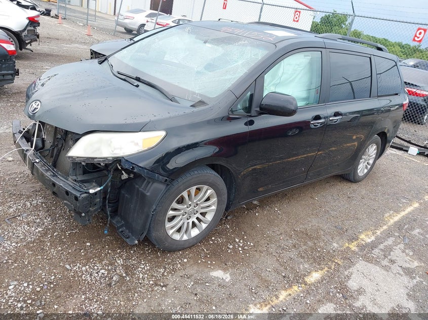 2016 Toyota Sienna VIN 5TDYK3DC2GS710544 IAAI salvage auction — FRONT END, Salvage (Idaho), sold $825 on 2026-07-20 (photo 2)