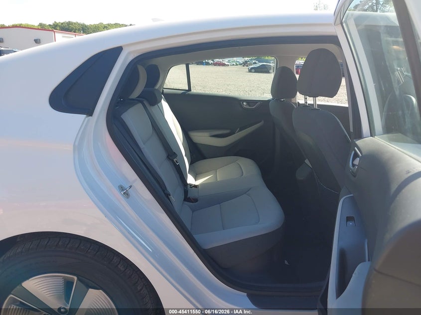 2021 Hyundai Ioniq hybrid VIN KMHC65LC4MU247031 IAAI salvage auction — NORMAL WEAR, Sf97 (New Jersey), sold $325 on 2026-07-21 (photo 8)